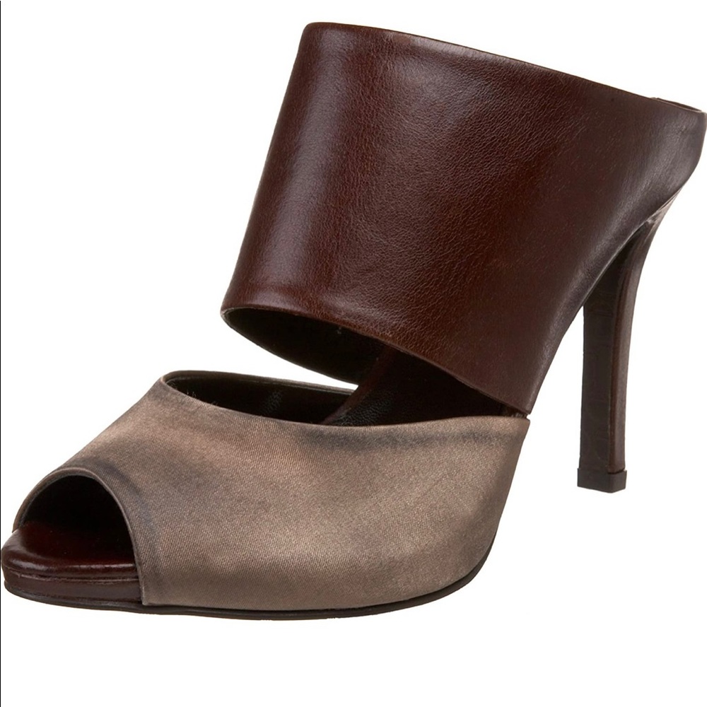 Jessica Bennett Nakita Slide